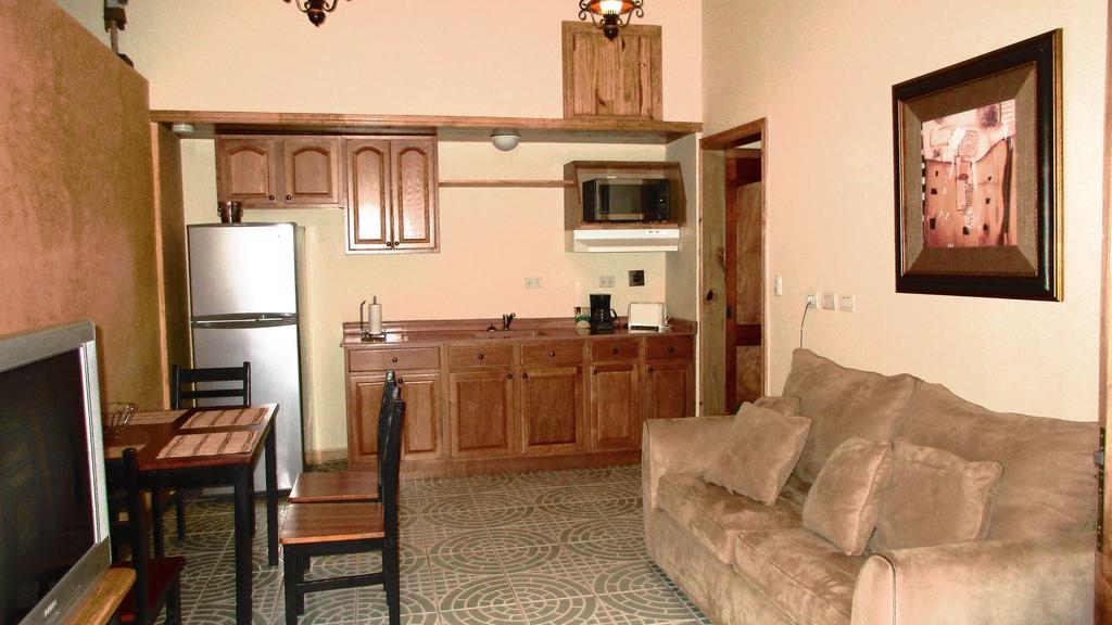 Apartotel Don Francisco San Jose  Room photo